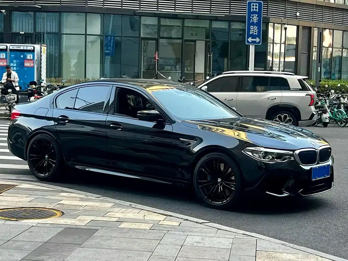 2018 BMW M5 — миниатюра 3