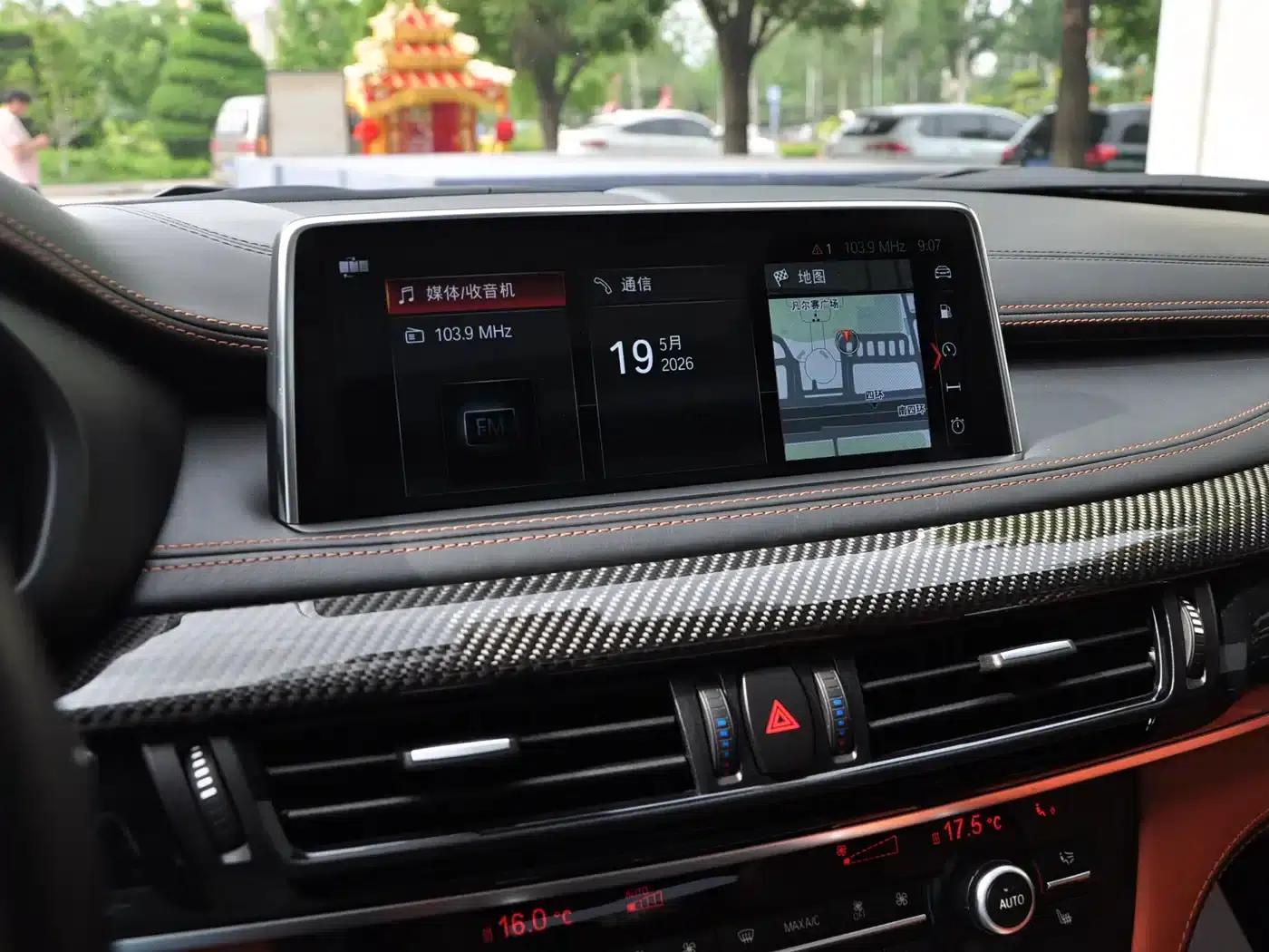 2015 BMW X6 M — миниатюра 10