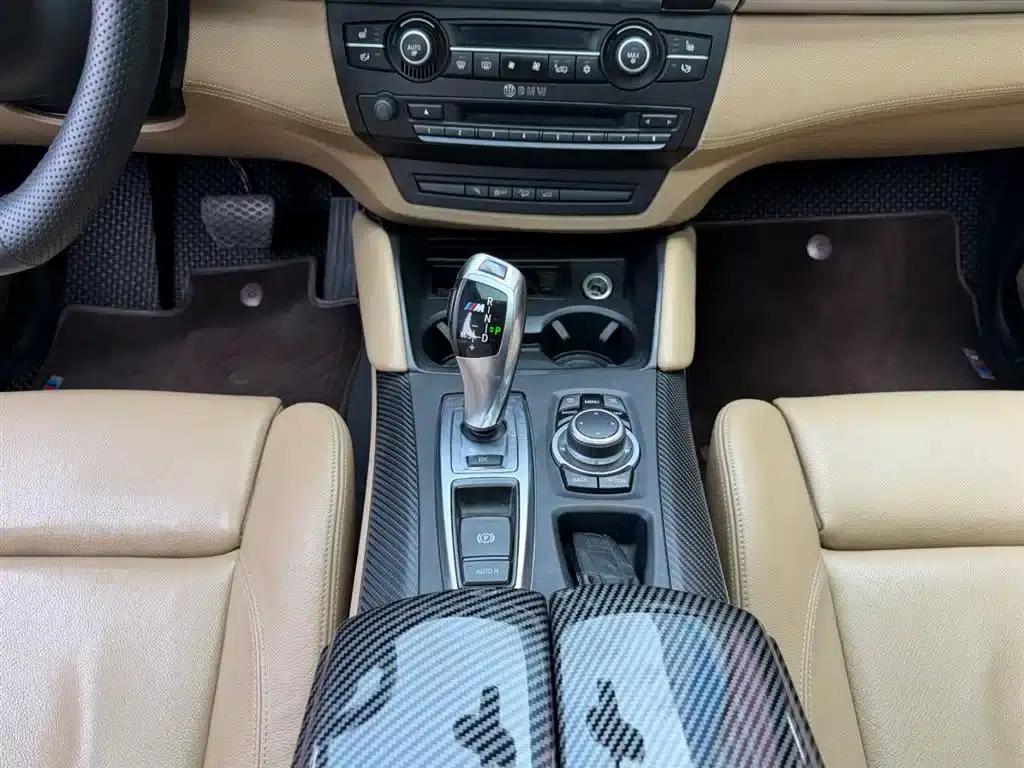 2010 BMW X6 M — миниатюра 7