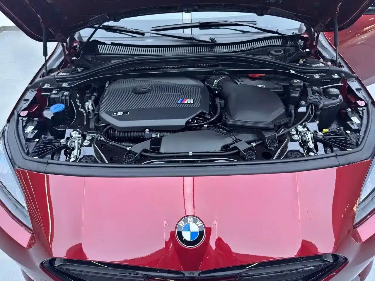 2025 BMW M235L — миниатюра 16