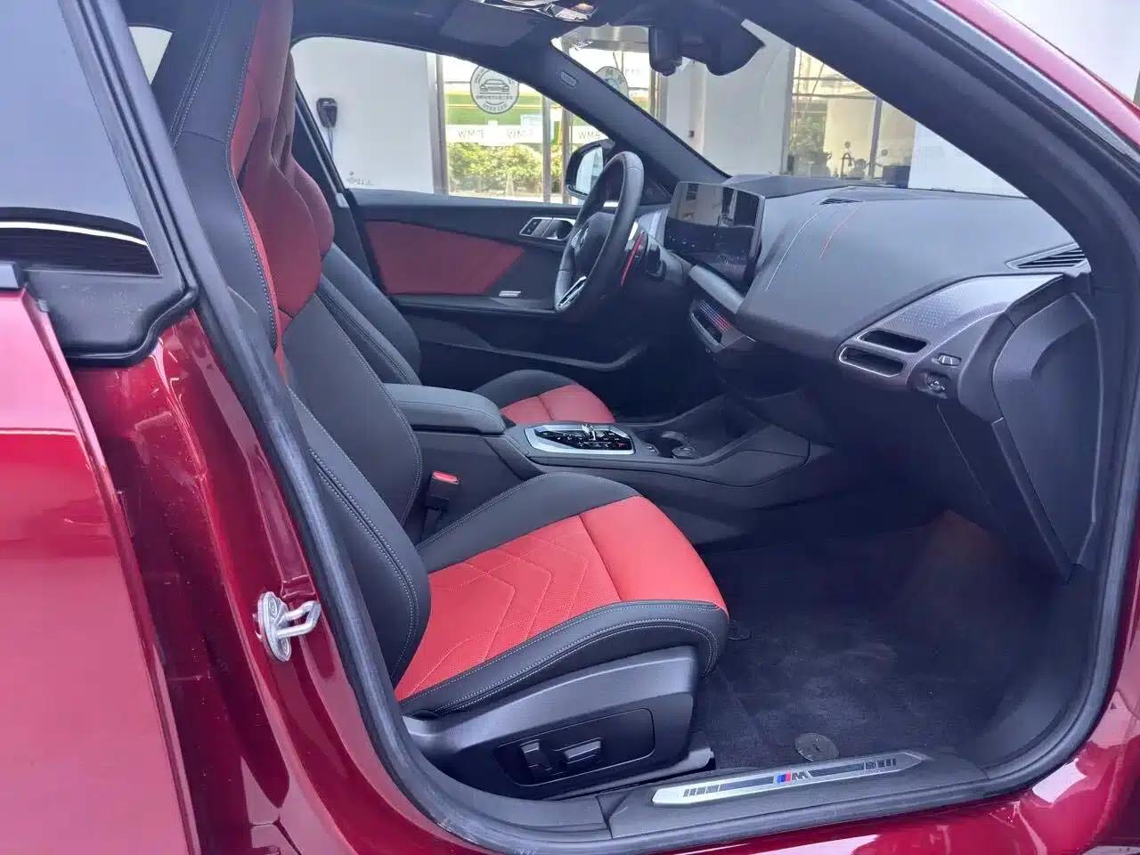 2025 BMW M235L — миниатюра 19