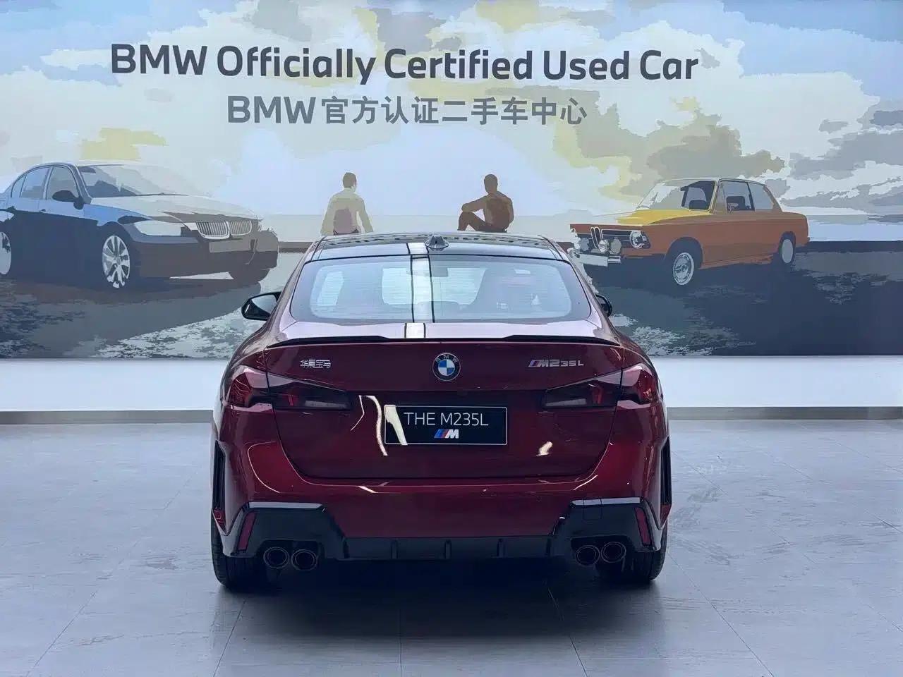 2025 BMW M235L — миниатюра 10