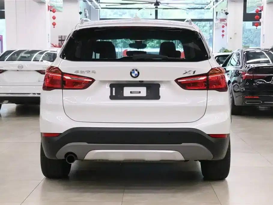 BMW X1 PHEV 2018 xDrive25Le Luxury — миниатюра 4