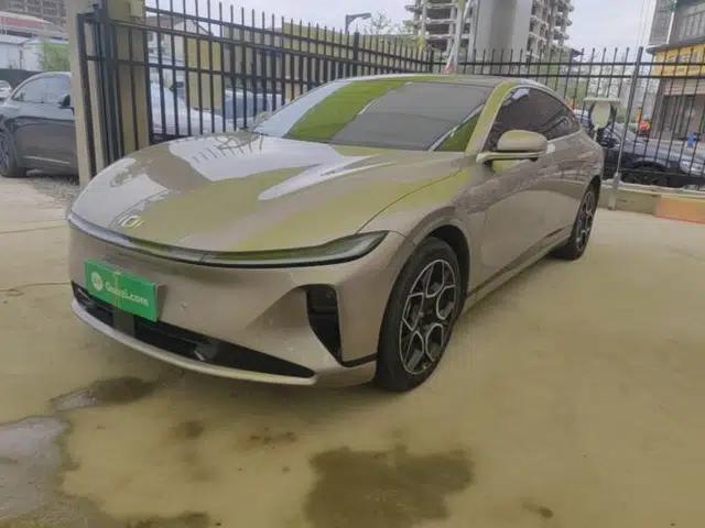 CHANGAN NEVO A07 2025 Blue Whale Pure Electric 625 Flagship Model