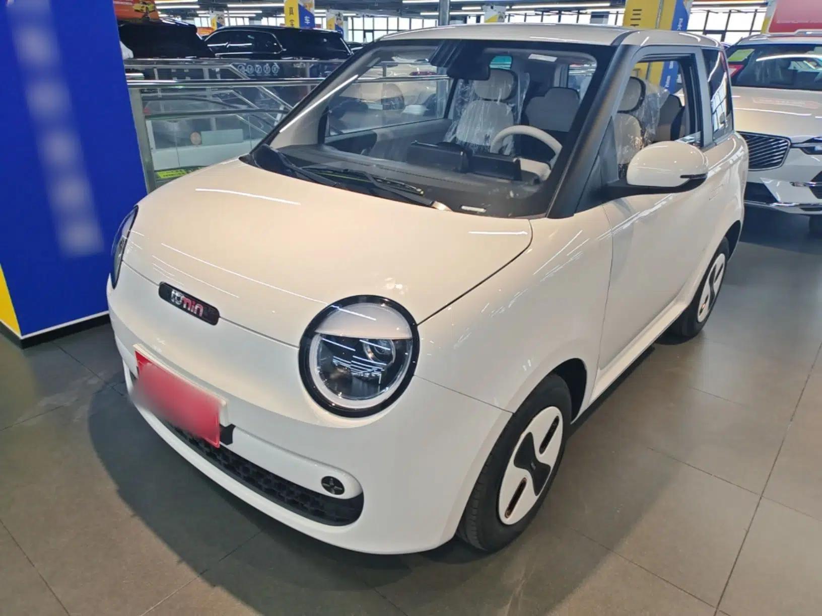 CHANGAN NEVO Lumin 2026 Model Treasure Edition 205km Passionate Beige Ningde — миниатюра 1