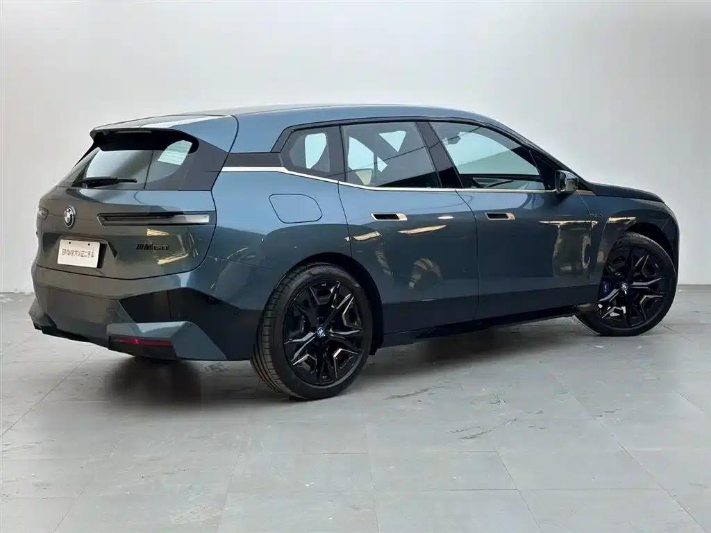BMW iX M60 2023 Facelift M60 — миниатюра 4