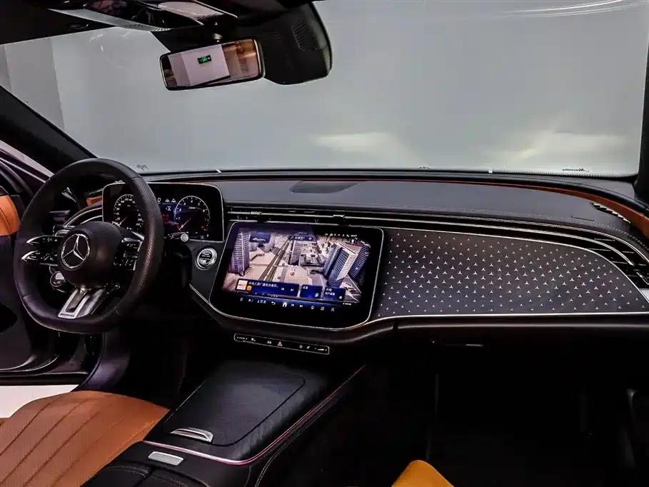 Mercedes-Benz E-Class 2024 Facelift E 300 L Fashion Model — миниатюра 13