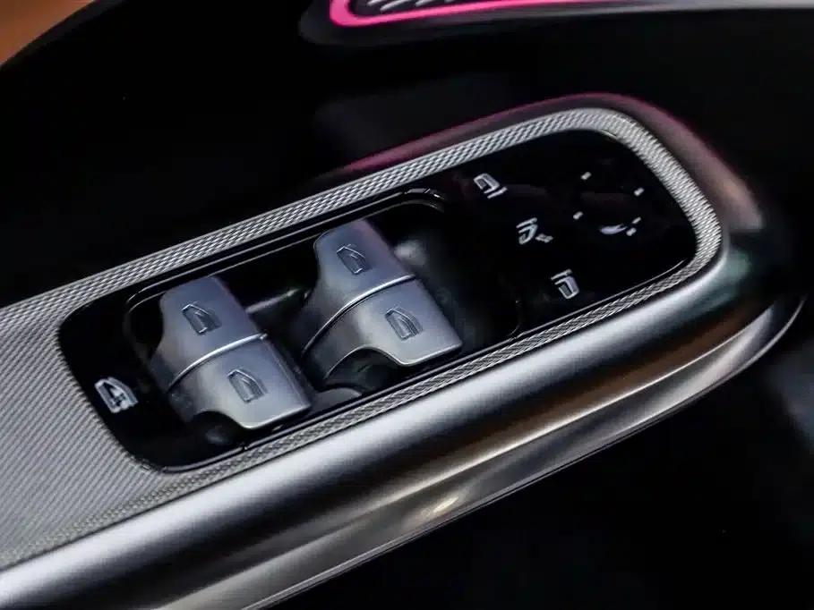 Mercedes-Benz E-Class 2024 Facelift E 300 L Fashion Model — миниатюра 27