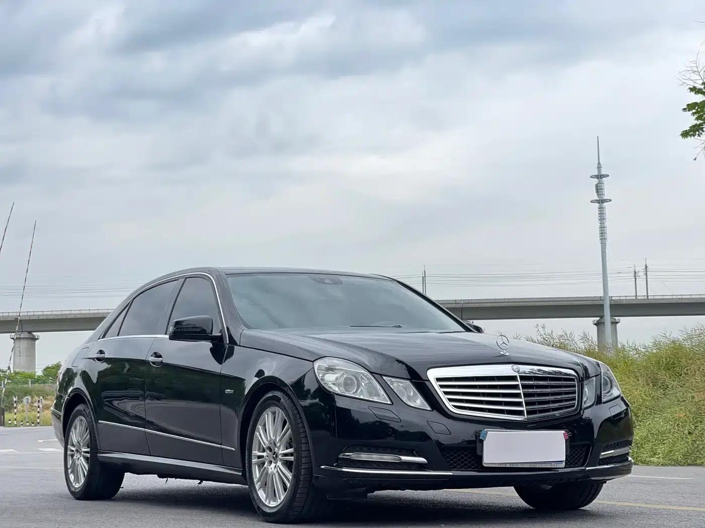 Mercedes-Benz E-Class 2011 E 260 L CGI Fashion Edition — миниатюра 3