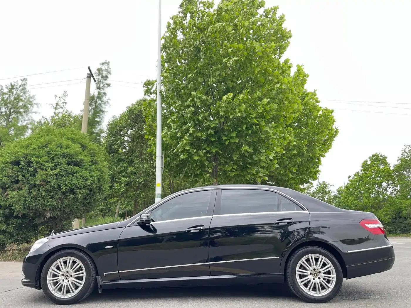 Mercedes-Benz E-Class 2011 E 260 L CGI Fashion Edition — миниатюра 4