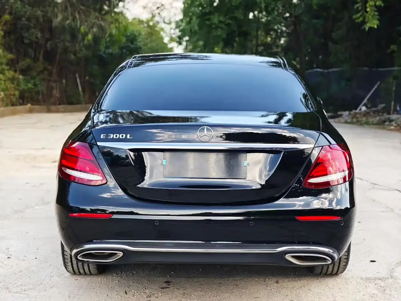 Mercedes-Benz E-Class 2020 E 300 L Fashion Edition — миниатюра 8