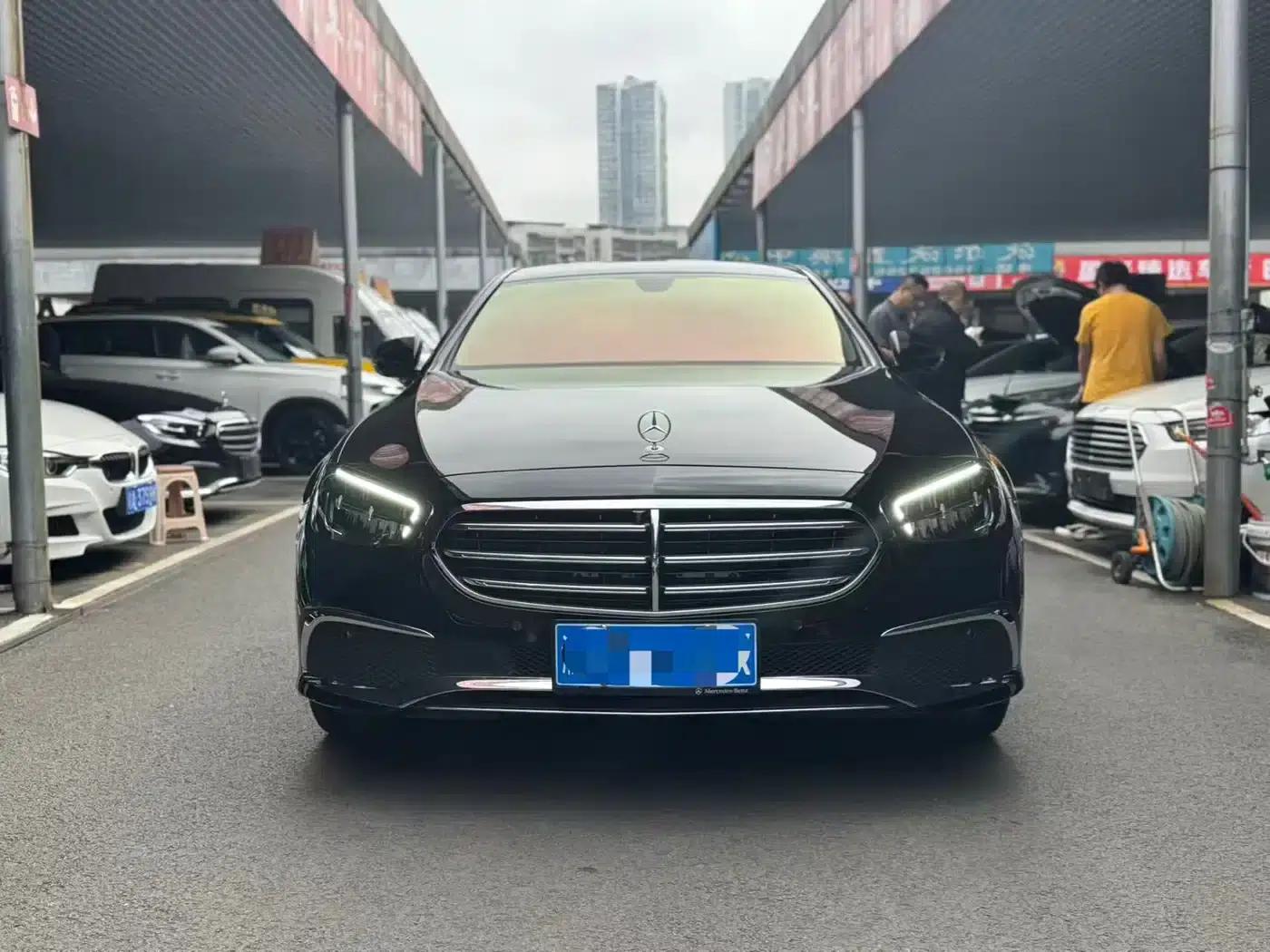 Mercedes-Benz E-Class 2023 E 300 L Fashion Edition — миниатюра 2