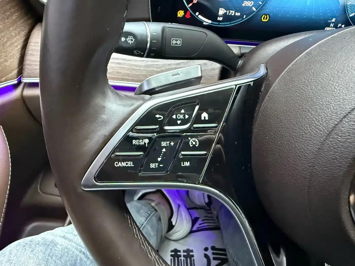 2022 Mercedes-Benz E-Class E 300 L Luxury — миниатюра 17