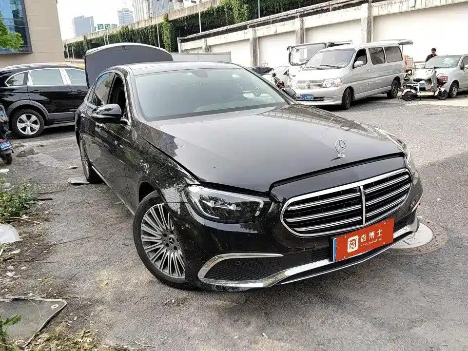 Mercedes-Benz E-Class 2023 Facelift E 300 L Luxury — миниатюра 2