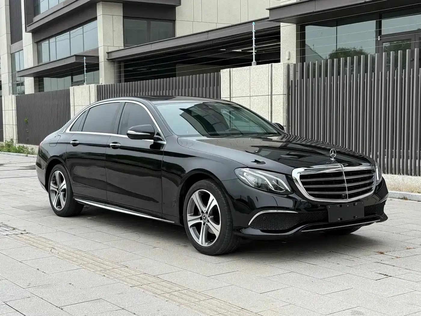 2016 Mercedes-Benz E-Class E 200 L Sport — миниатюра 2