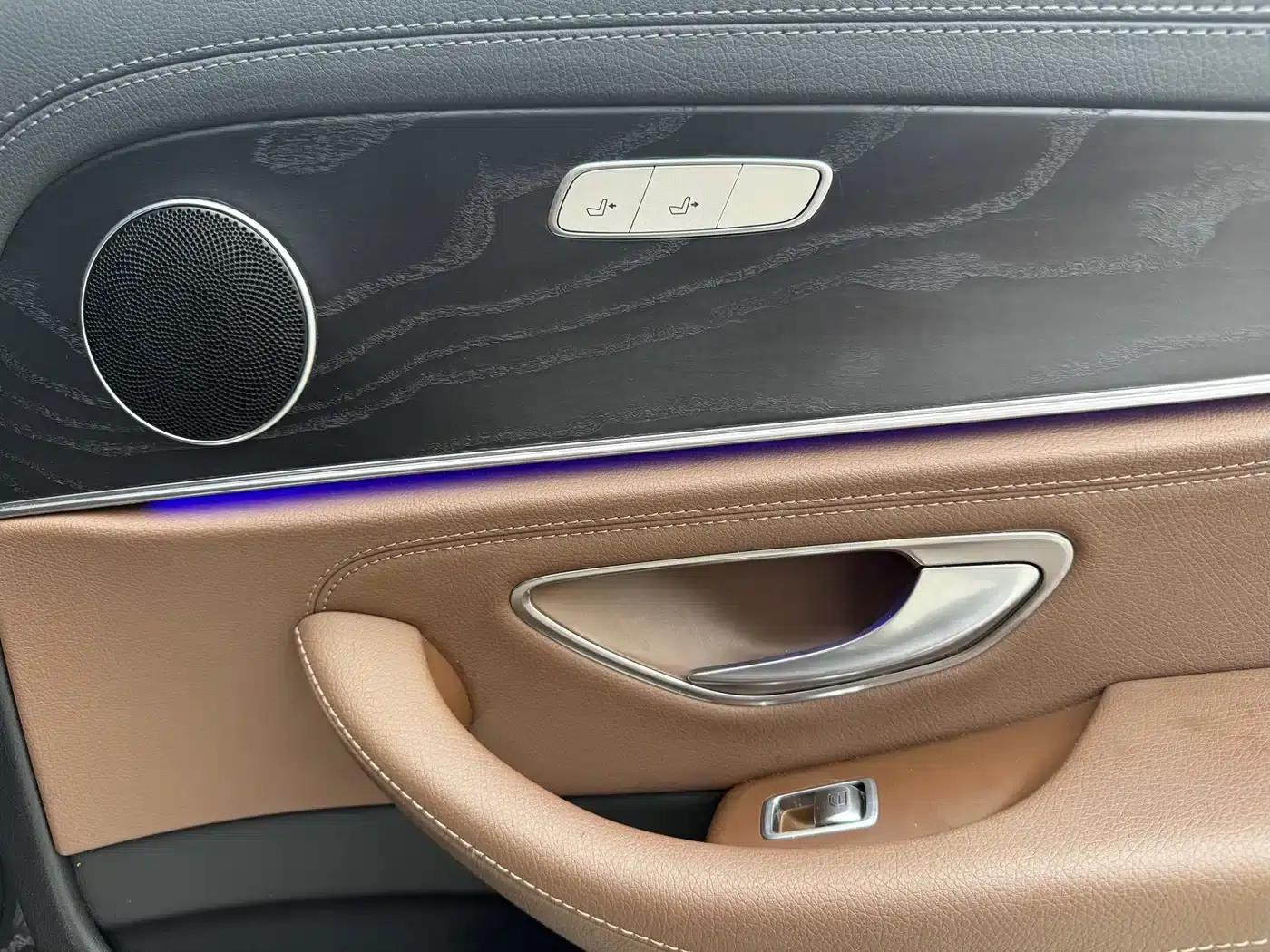 2016 Mercedes-Benz E-Class E 200 L Sport — миниатюра 15