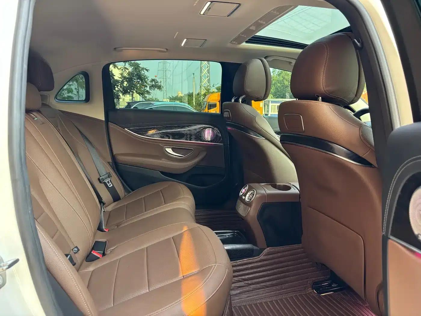 2019 Mercedes-Benz E-Class E 200 L Sport 4MATIC — миниатюра 13