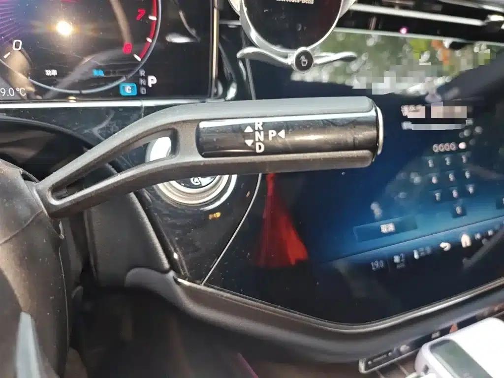 Mercedes-Benz E-Class 2025 Facelift E 300 L Luxury — миниатюра 7