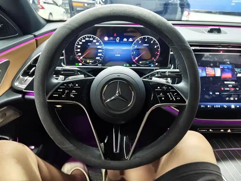2024 Mercedes-Benz E-Class E 300 L Luxury — миниатюра 5