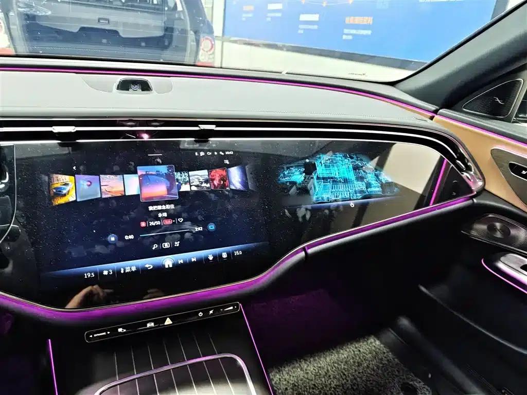 2024 Mercedes-Benz E-Class E 300 L Luxury — миниатюра 9