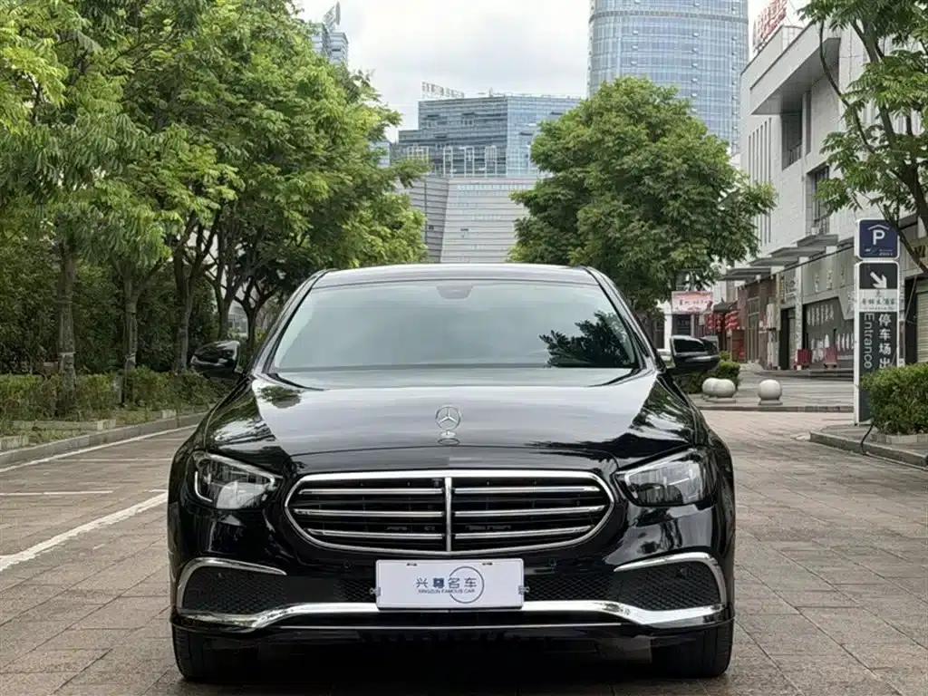 Mercedes-Benz E-Class 2023 Facelift E 300 L Fashion Model — миниатюра 3