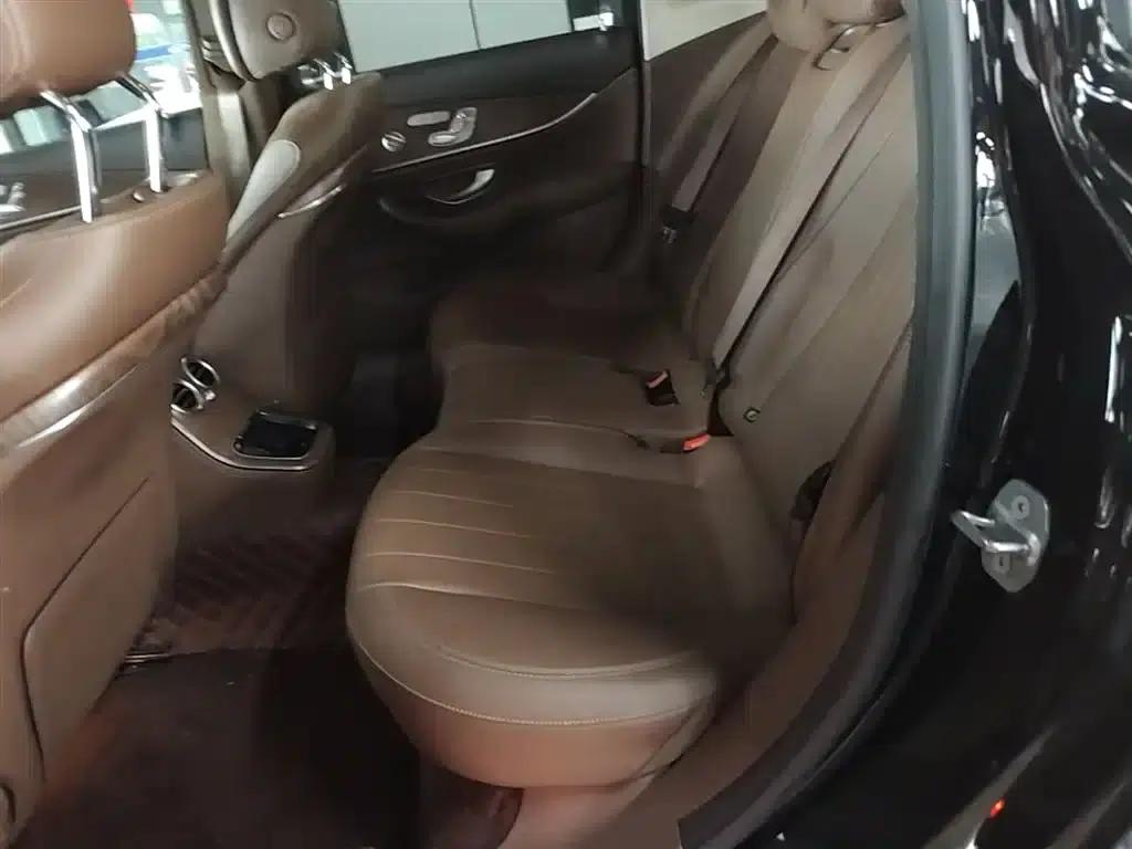 Mercedes-Benz E-Class 2022 Facelift E 300 L Luxury — миниатюра 17