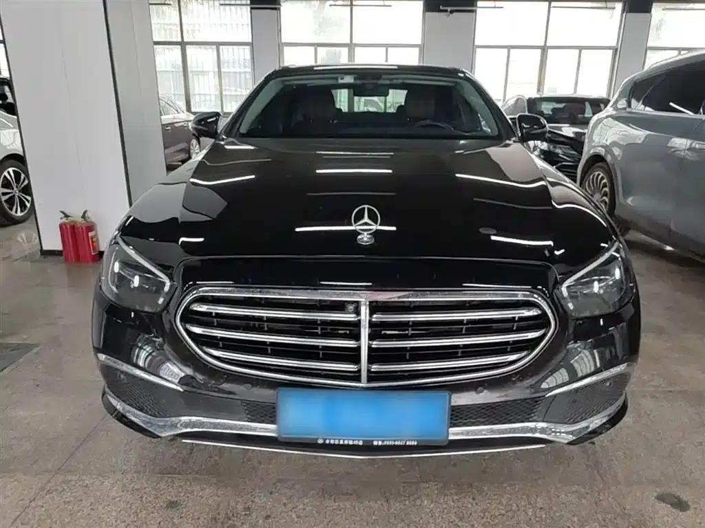 Mercedes-Benz E-Class 2022 Facelift E 300 L Luxury — миниатюра 3