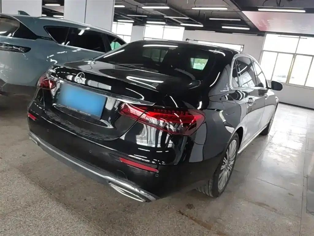 Mercedes-Benz E-Class 2022 Facelift E 300 L Luxury — миниатюра 7
