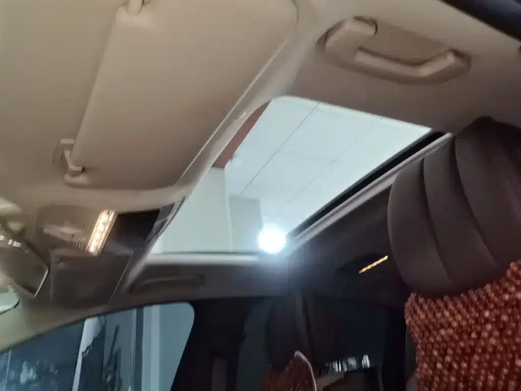 2018 Mercedes-Benz E-Class Facelift E 200 L — миниатюра 18