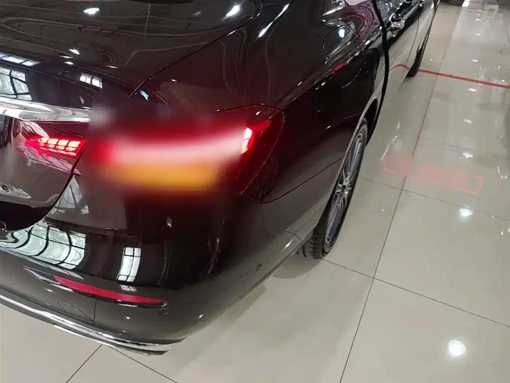 2022 Mercedes-Benz E-Class E 260 L — миниатюра 8