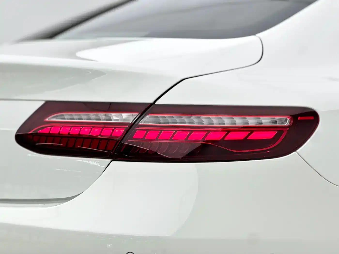 Imported Mercedes-Benz E-Class 2023 E 300 Coupe — миниатюра 14