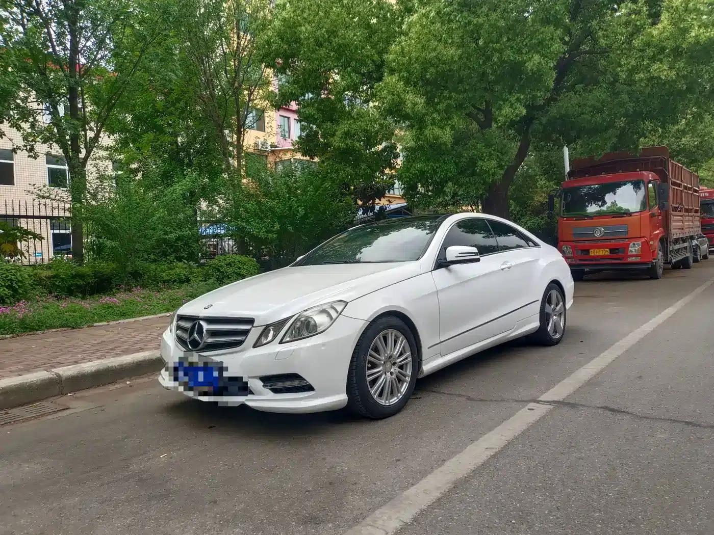 Imported Mercedes-Benz E-Class 2012 E 200 CGI Coupe — миниатюра 1