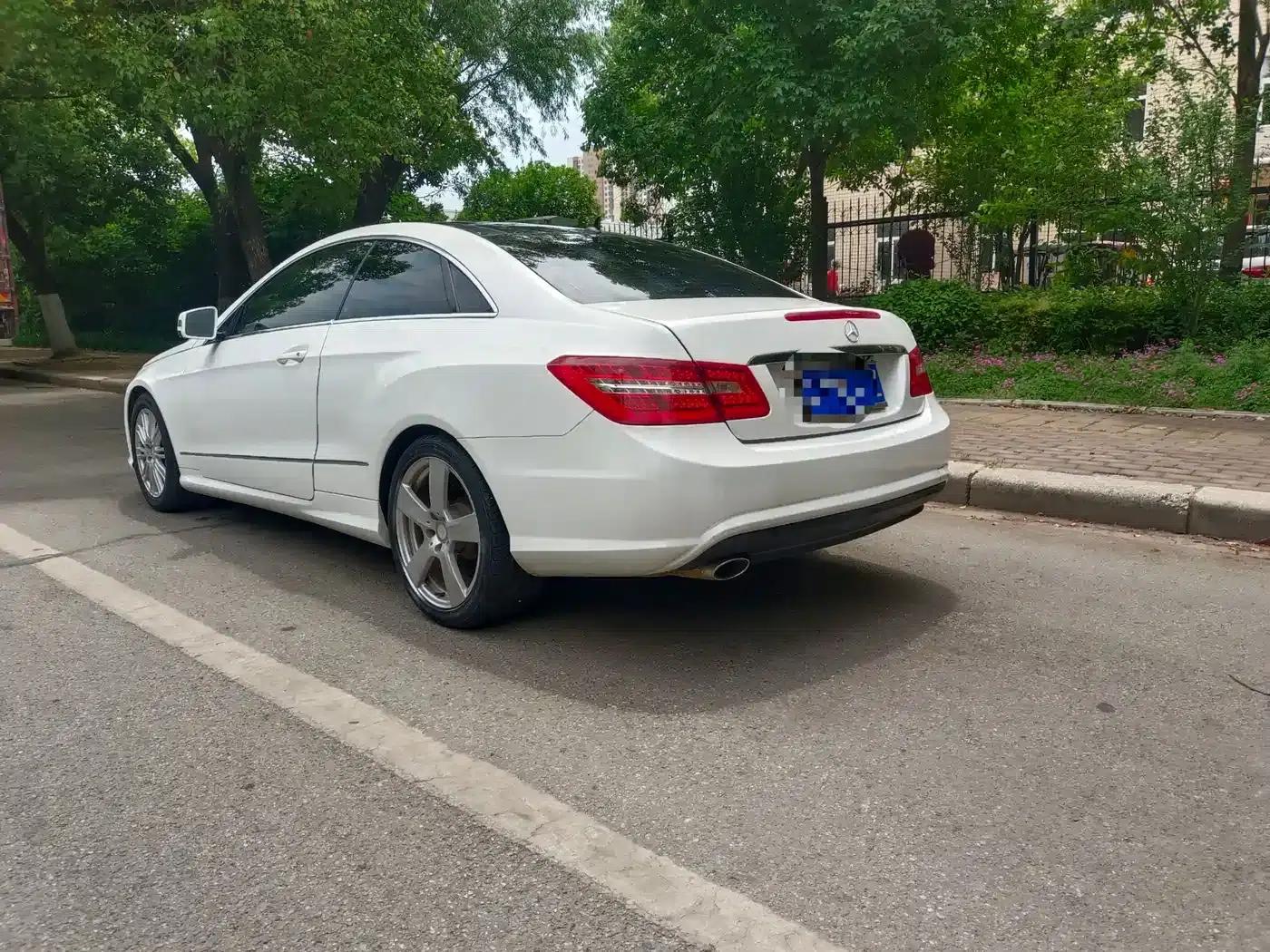 Imported Mercedes-Benz E-Class 2012 E 200 CGI Coupe — миниатюра 9