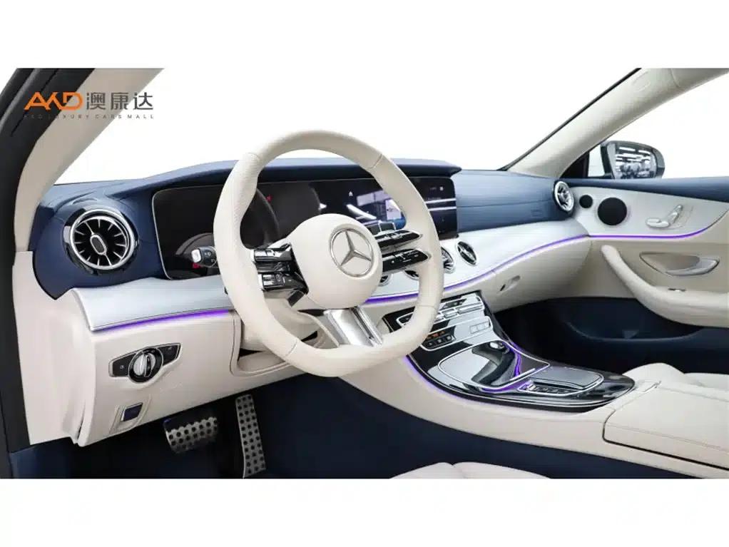 Mercedes-Benz E260/2.0T/2023/Coupe — миниатюра 6