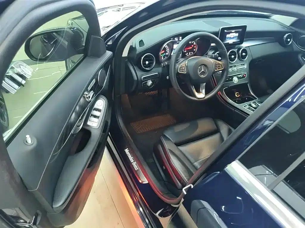 2017 Mercedes-Benz C-Class C 200 L Sport Edition — миниатюра 16