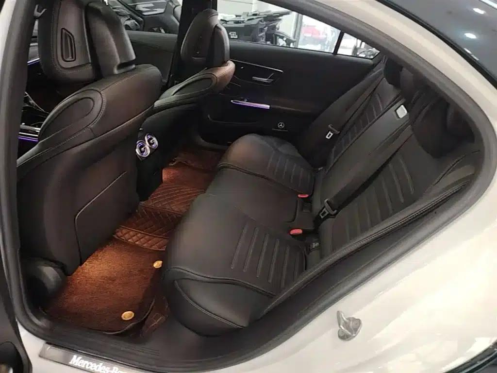 2023 Mercedes-Benz C-Class C 260 L Sport Edition — миниатюра 17
