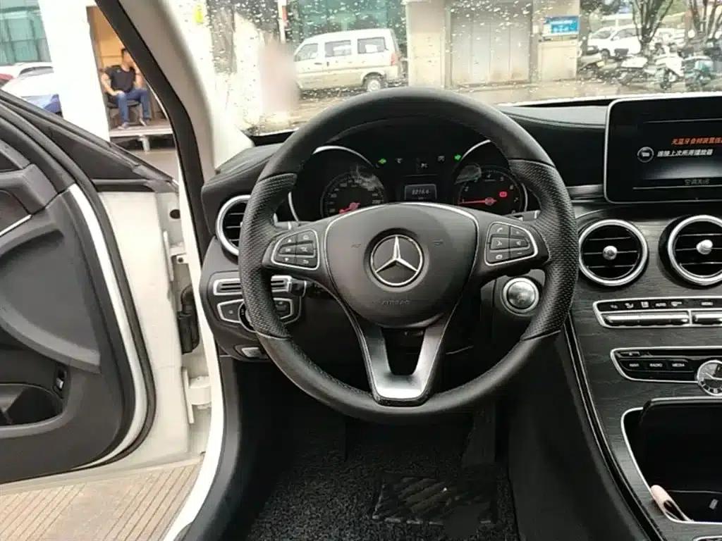 2015 Mercedes-Benz C-Class Facelift C 180 L Sport — миниатюра 11