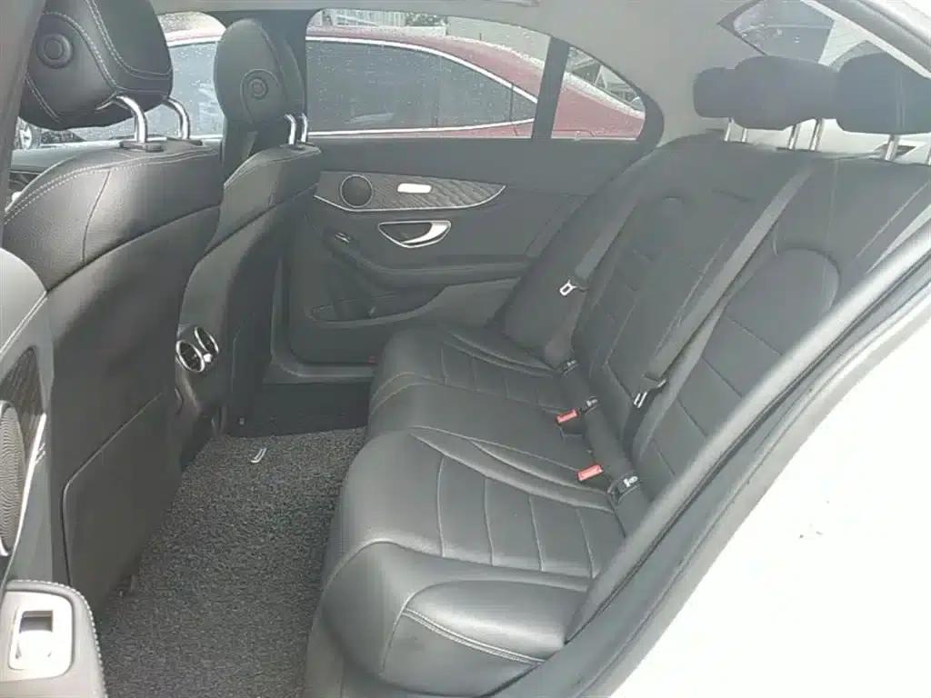 2015 Mercedes-Benz C-Class Facelift C 180 L Sport — миниатюра 17