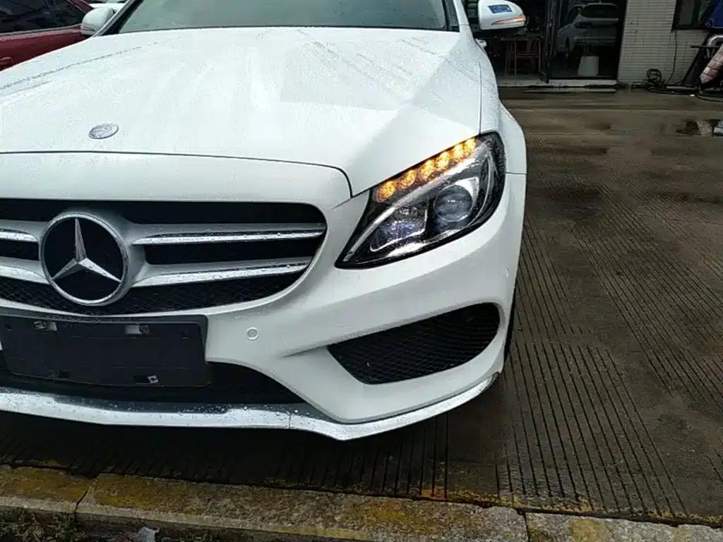 2015 Mercedes-Benz C-Class Facelift C 180 L Sport — миниатюра 24