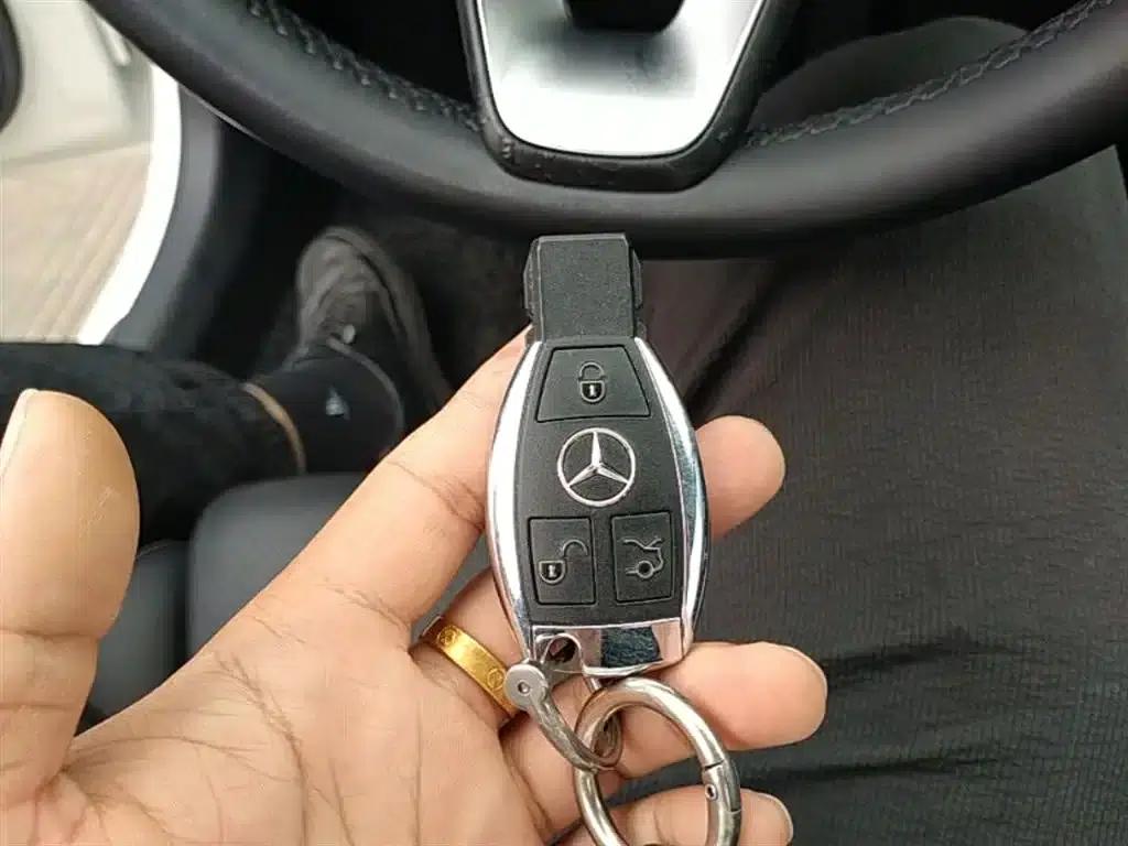 2015 Mercedes-Benz C-Class Facelift C 180 L Sport — миниатюра 9