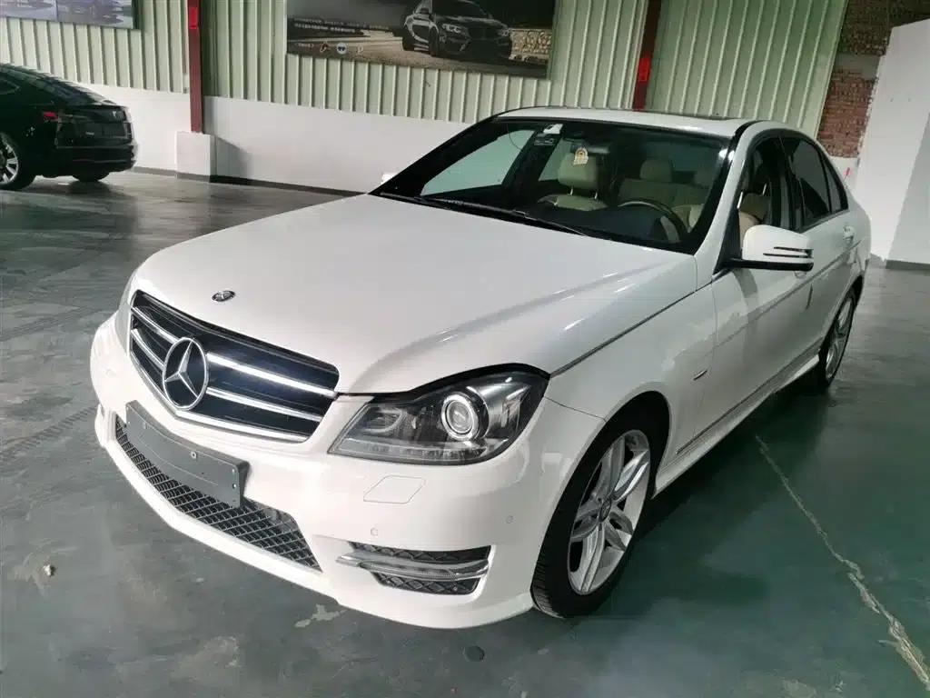 Mercedes-Benz C-Class 2013 C 260 Fashion Grand Edition — миниатюра 1