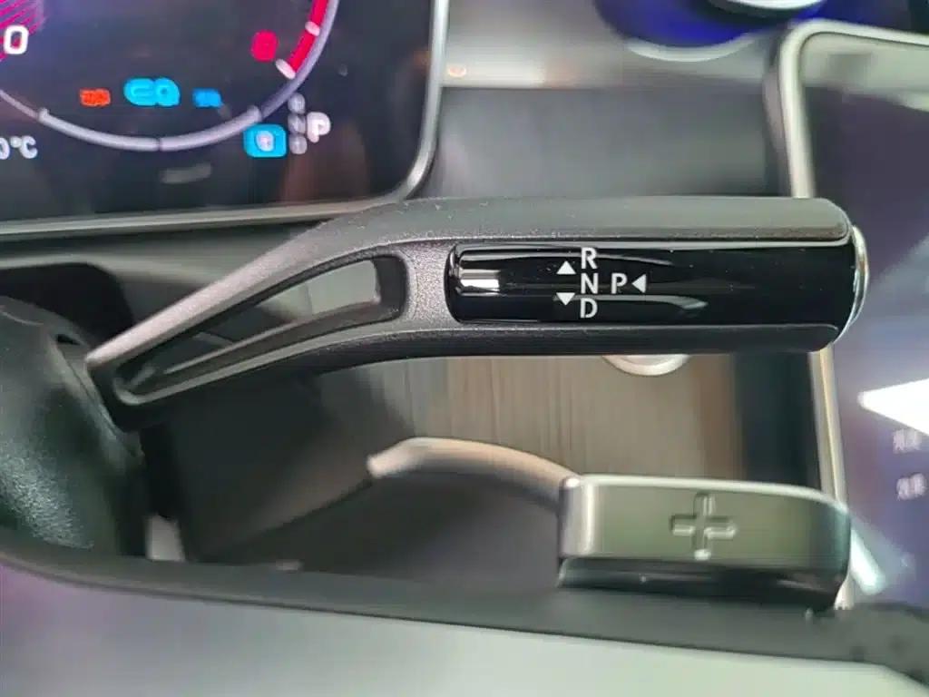 Mercedes-Benz C-Class 2022 Facelift C 200 L Sport Edition — миниатюра 14
