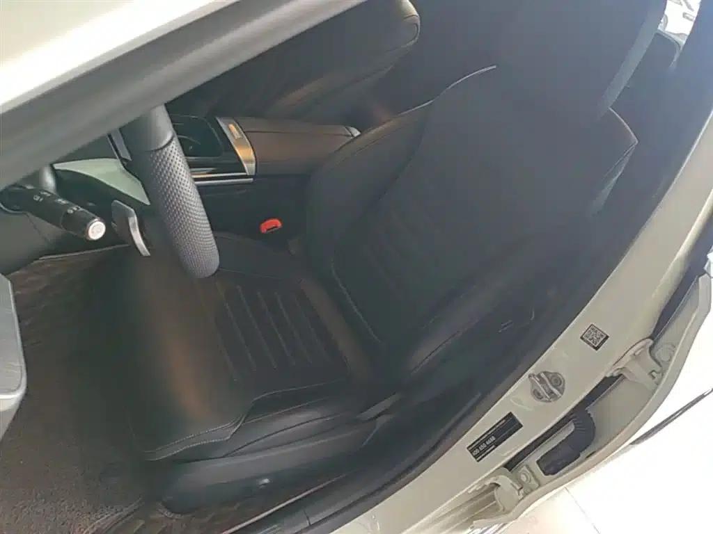 Mercedes-Benz C-Class 2022 Facelift C 200 L Sport Edition — миниатюра 15