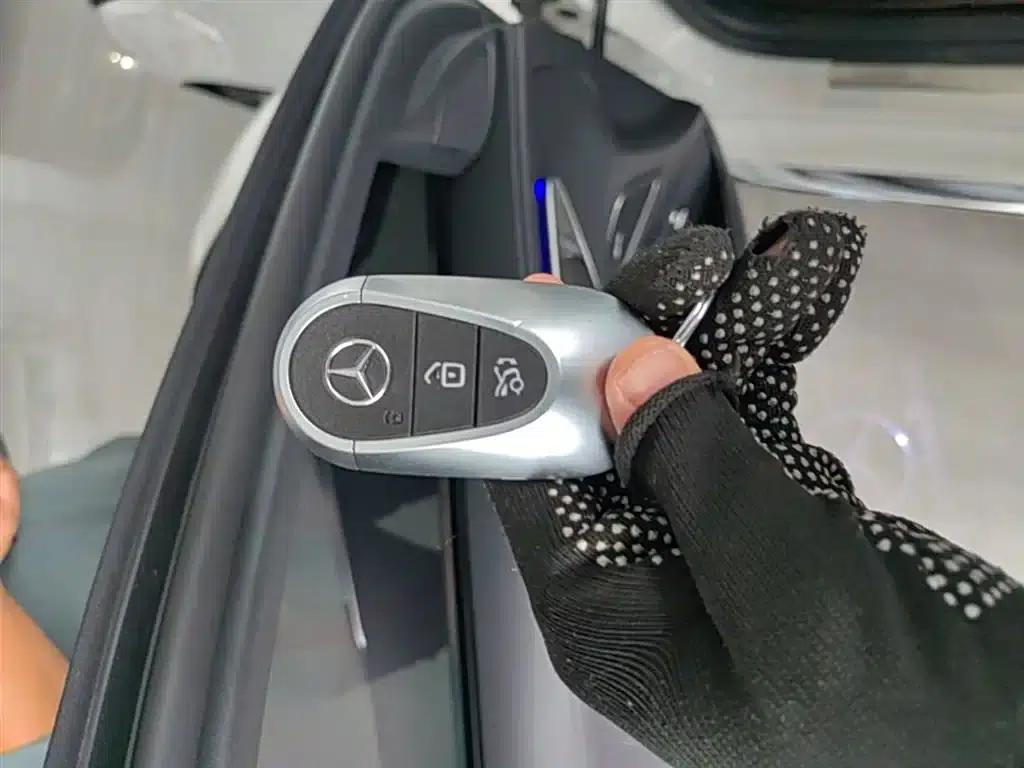 Mercedes-Benz C-Class 2022 Facelift C 200 L Sport Edition — миниатюра 9