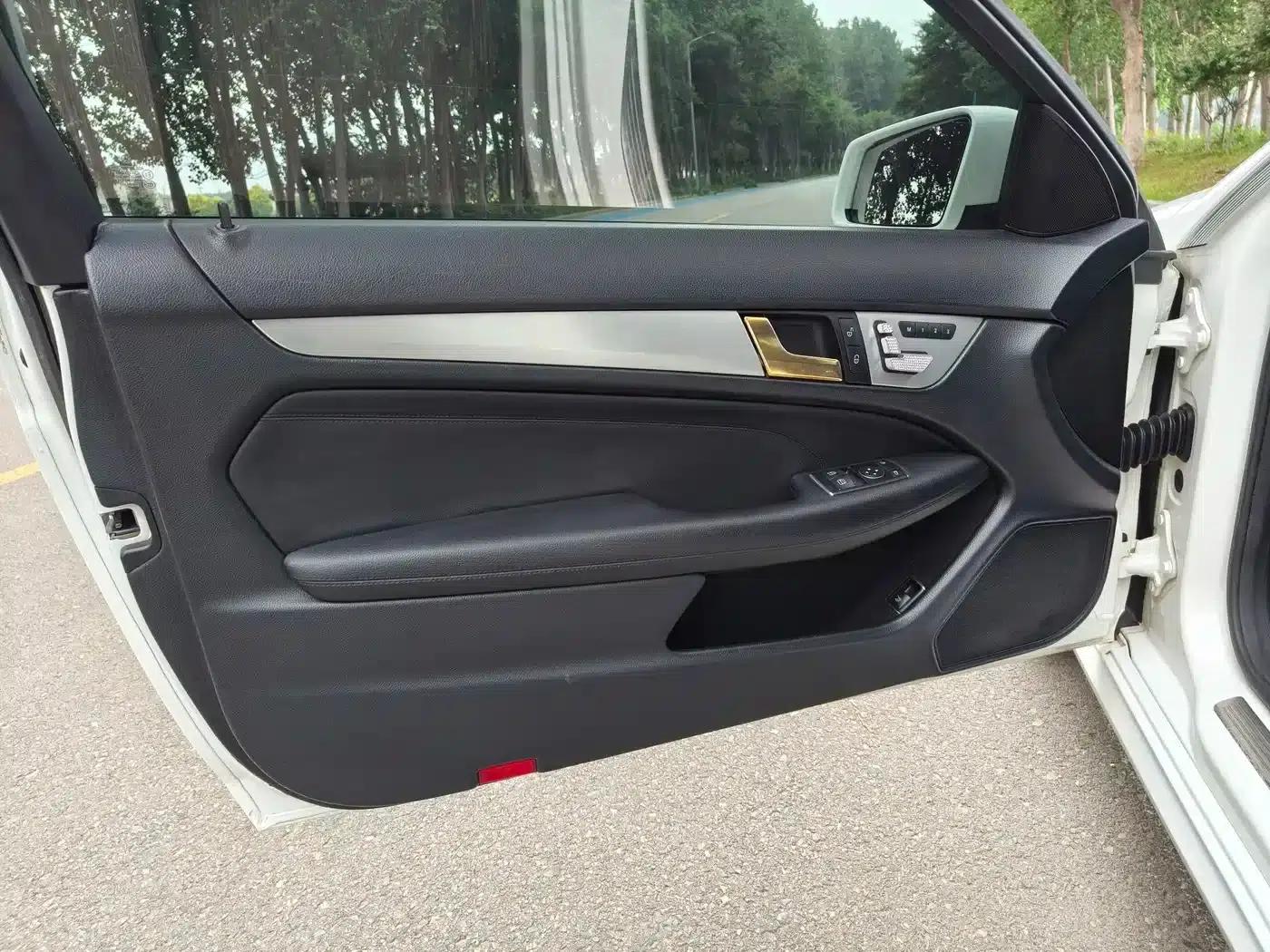 Imported Mercedes-Benz C-Class 2013 C 180 Coupe — миниатюра 11