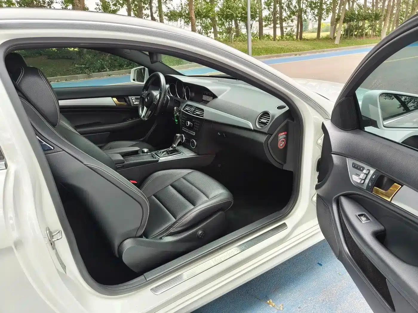 Imported Mercedes-Benz C-Class 2013 C 180 Coupe — миниатюра 13