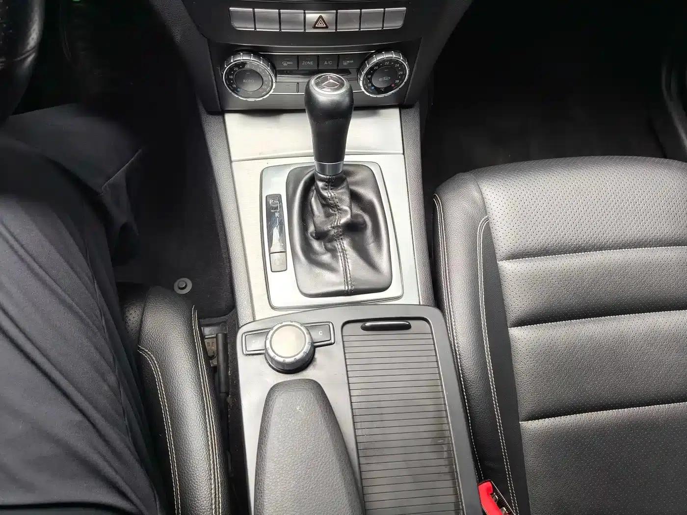 Imported Mercedes-Benz C-Class 2013 C 180 Coupe — миниатюра 19