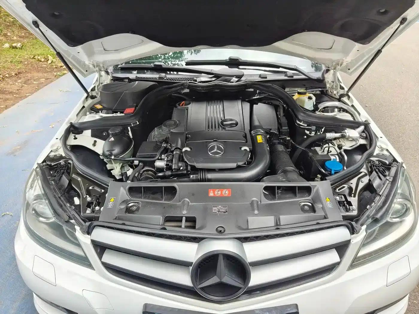 Imported Mercedes-Benz C-Class 2013 C 180 Coupe — миниатюра 20