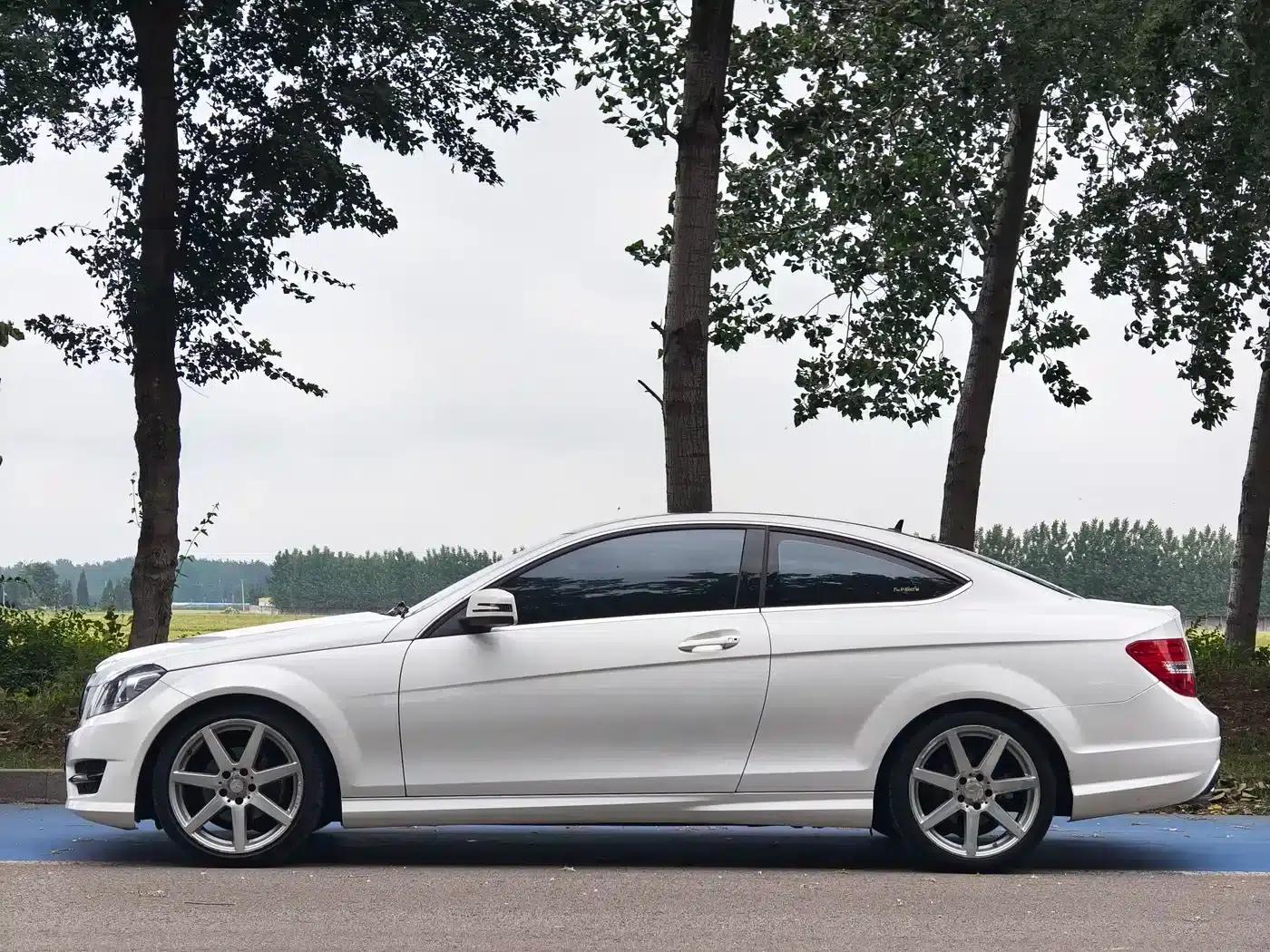 Imported Mercedes-Benz C-Class 2013 C 180 Coupe — миниатюра 8