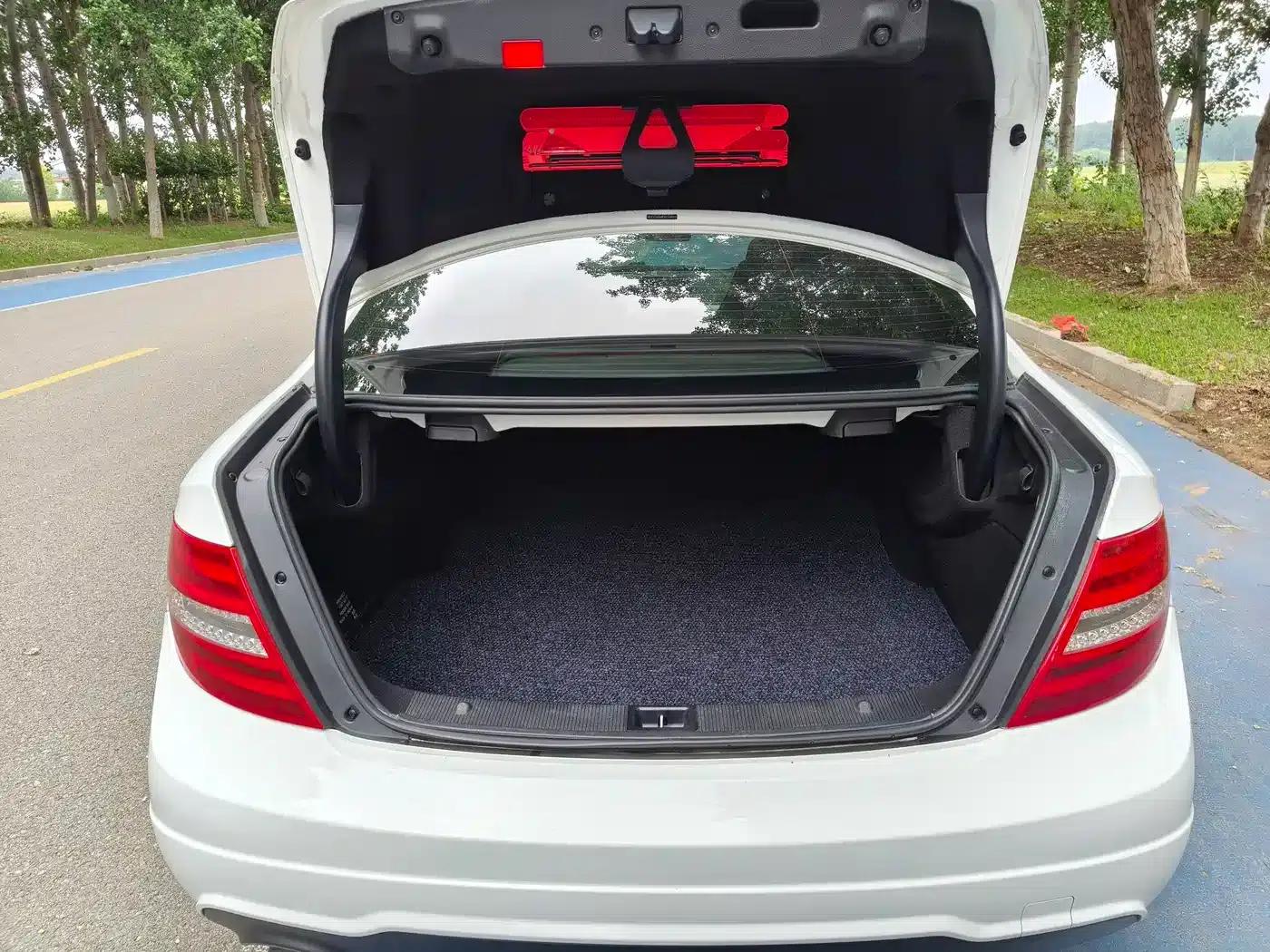 Imported Mercedes-Benz C-Class 2013 C 180 Coupe — миниатюра 9